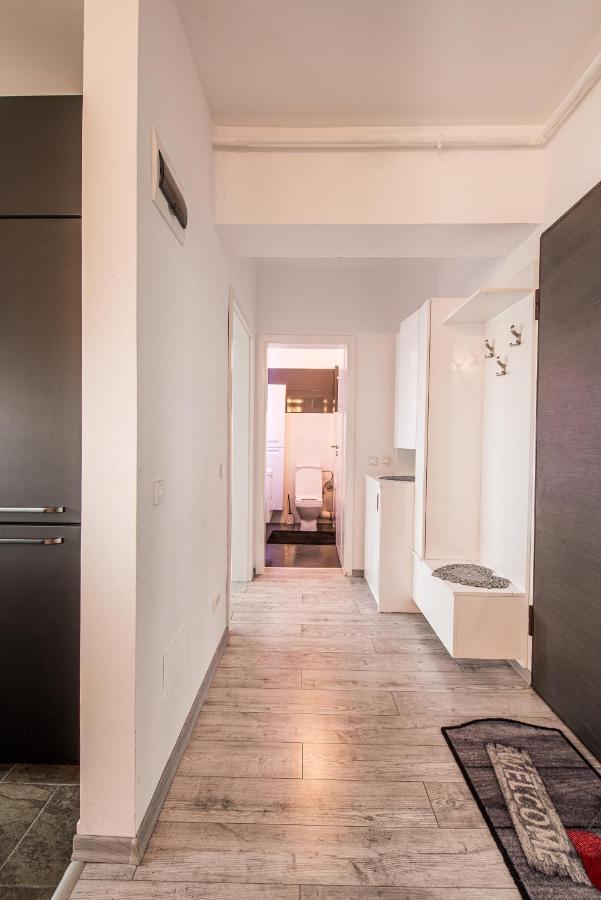 2-Room Penthouse Plaza Residence P1 Bucharest Exterior photo